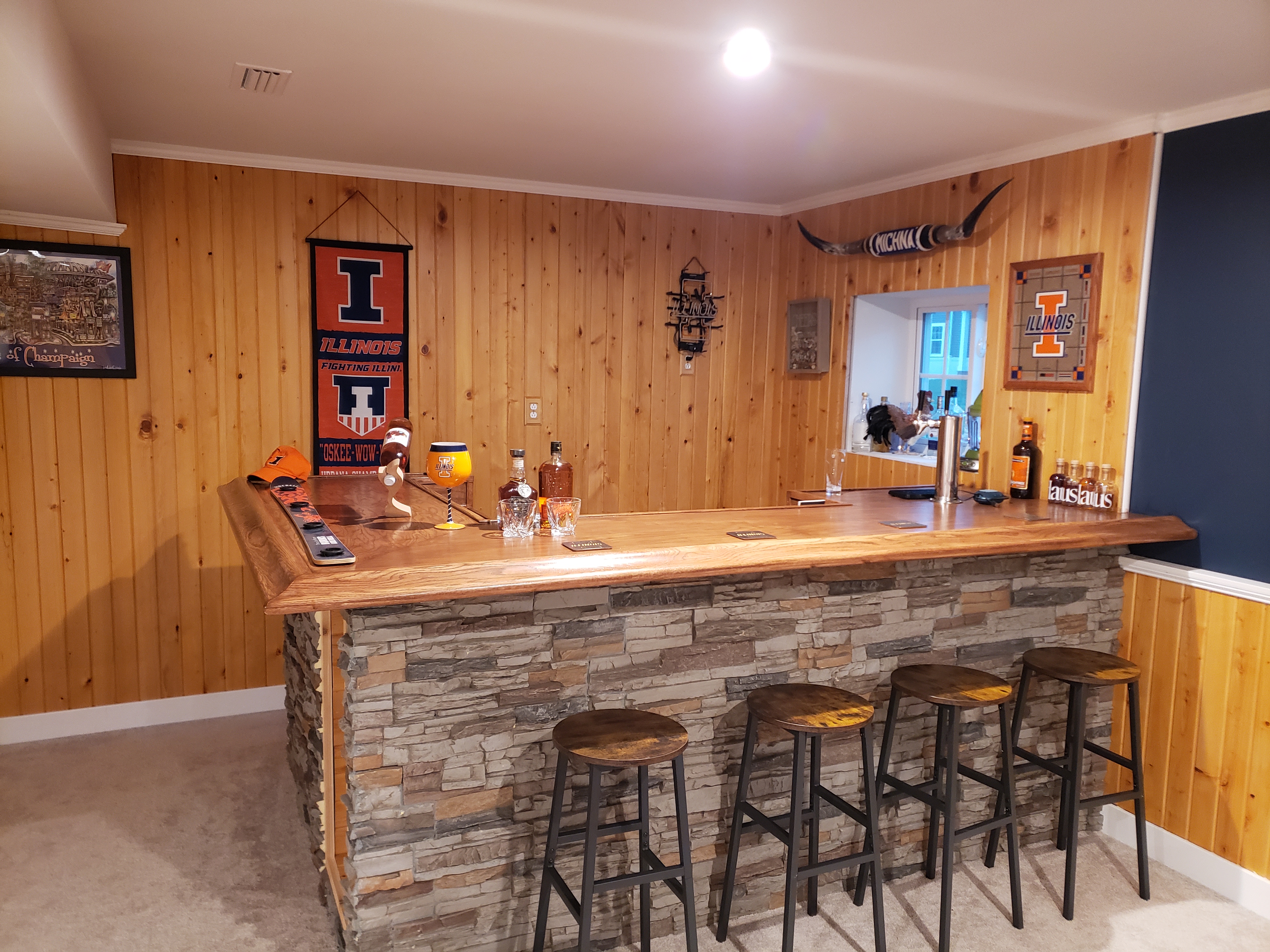 Sedona Dry Stack Faux Stone Panels in Cambridge Grey