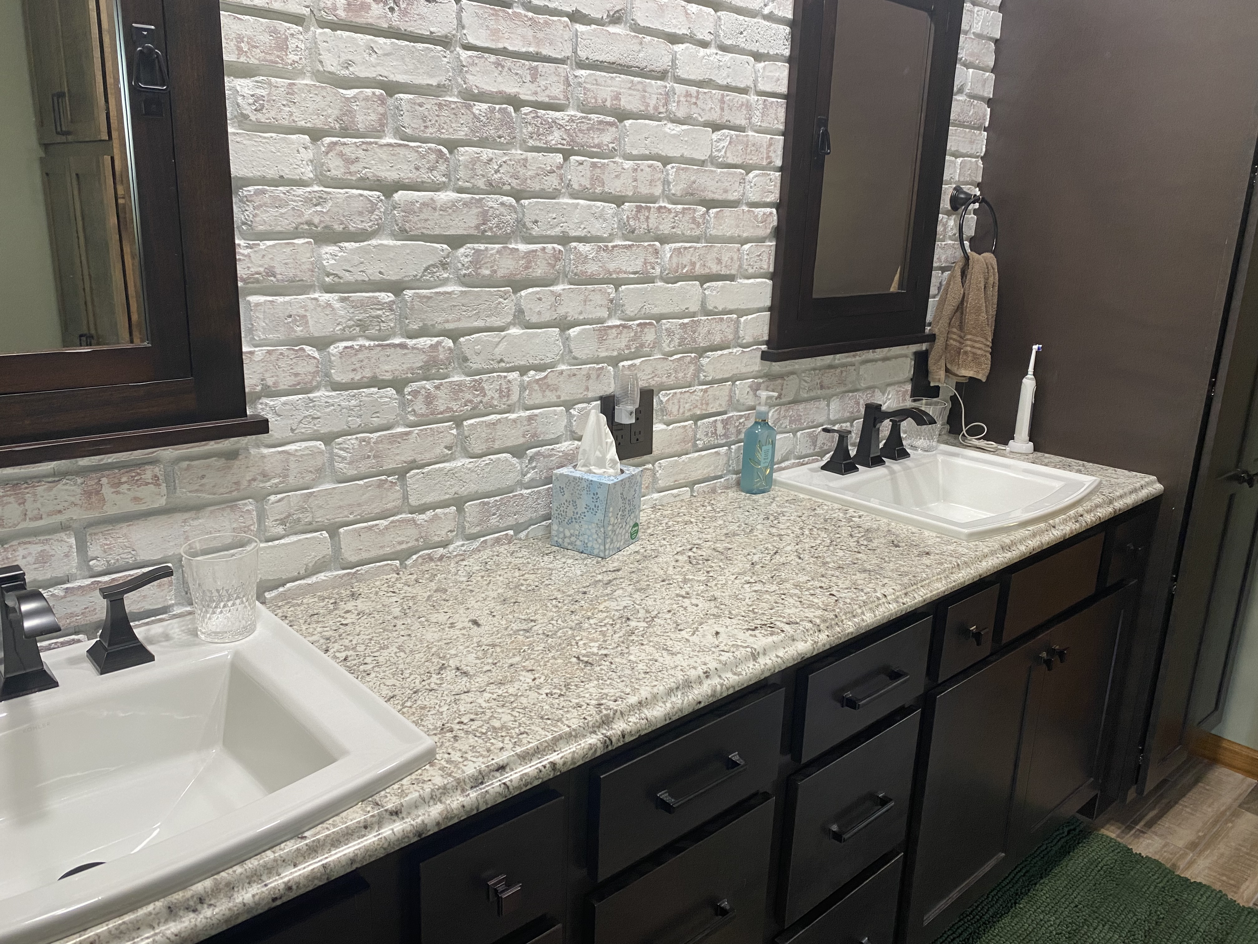 AZ Faux Old Melford Brick in Whitewash Brick in a home bathroom